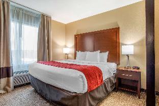 Comfort Suites - 1