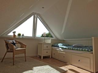 Beeck - FeWo mit Terrasse und Strandkorb - 1