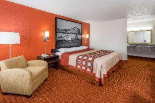 Super 8 by Wyndham Baton Rouge/I-10 - Baton Rouge - 8