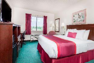 Ramada by Wyndham Tell City - Tell City - 1
