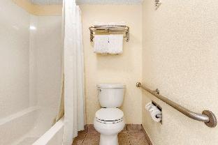 Americas Best Value Inn Ocean Inn - 4