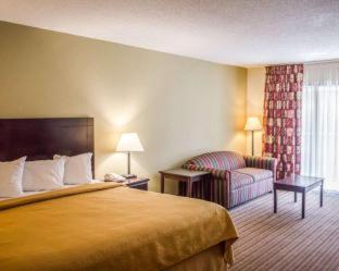 Quality Inn & Suites Pensacola Bayview - 7