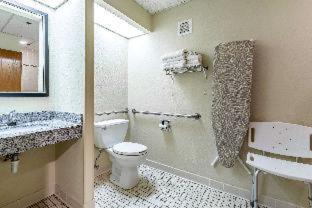 Quality Inn & Suites Southport - 7