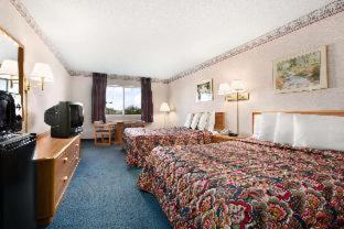 Days Inn by Wyndham Phoenix North - Phoenix - 8