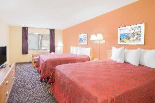 Days Inn by Wyndham Phoenix North - Phoenix - 7