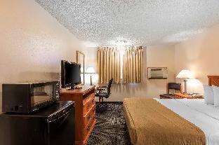 Brentwood Inn Clinton - Clinton - 2