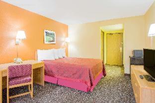 Days Inn by Wyndham Phoenix North - Phoenix - 1