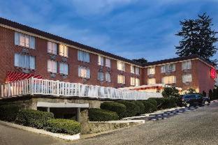 Ramada by Wyndham Ligonier - Ligonier - 1
