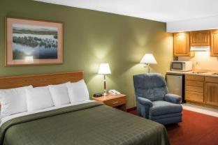 Hudson Inn & Suites - Hudson - 8