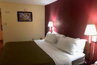 Days Inn by Wyndham Jersey City - Jersey City - 7