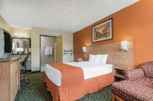 Days Inn by Wyndham Columbus Fairgrounds - Columbus - 4