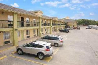 Days Inn by Wyndham San Antonio Interstate Hwy 35 North - San Antonio - 5