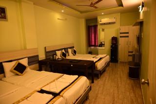 Hotel Comfort and Terrace Lounge - 9