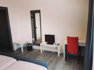 Hotel Fleur-de-Lys - La Chaux-de-Fonds - 3