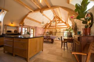 Gîte 2 La grange des hirondelles 3 lits doubles 6 adultes situé entre Bourgogne MORVAN et Vignoble Maison entière labellisée à Gîte de France sous 71 G 2005 labellisé 3 épis - Loft grand volume dans corps de ferme rénovée ANTULLY chez MAYMARD Yannick - Antully - 2