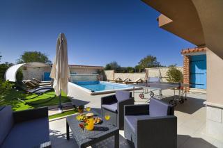 Villa Vision in Sestanovac with Private Pool & Jacuzzi - Kreševo - 6