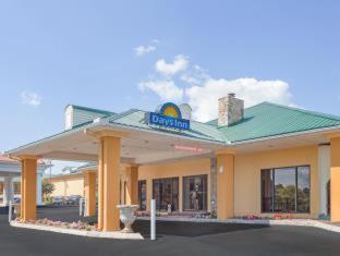 Days Inn by Wyndham Lenoir City - Lenoir City - 6