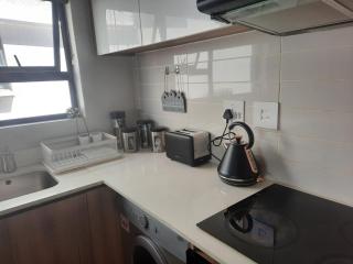 396 The Blyde Crystal Clear Lagoon 2 Bedroom Penthouse Apartment - 2