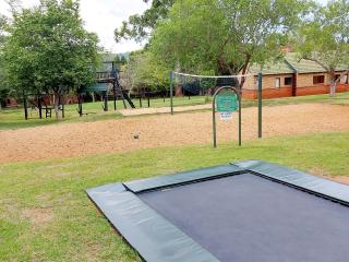 Beautiful Family Breakaway in Secure Resort - 9