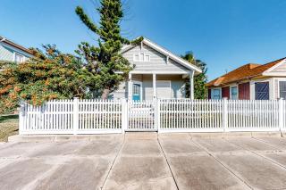 Castaway Cottage - Galveston - 8