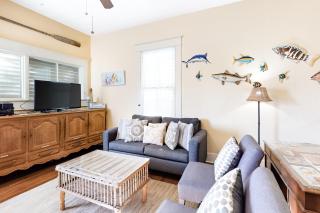 Castaway Cottage - Galveston - 7