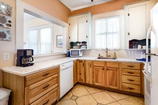 Castaway Cottage - Galveston - 2