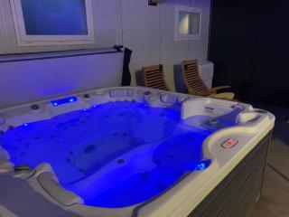 Belle Villa 6 pers 2h espace bien-être privatisé inclus 80 m2 de détente garantie - Équilly - 0