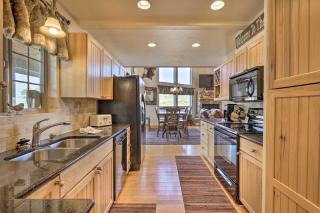 Grand Granby Retreat with Deck, Bar and Mountain Views - Granby - 3