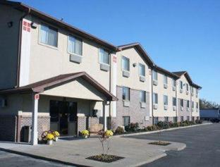 Super 8 by Wyndham Abilene KS - Abilene - 5