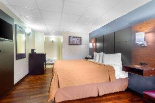 Econo Lodge Inn & Suites Gatlinburg at the Convention Center - 5