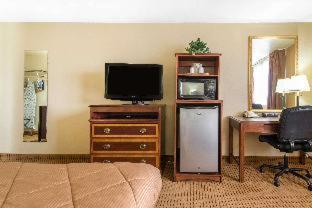 Rodeway Inn Fort Morgan - 3