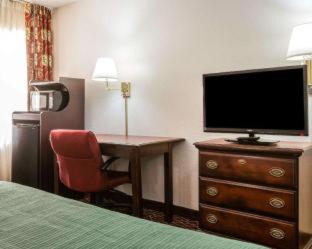 Quality Inn Northlake - 5
