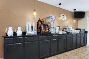 Super 8 by Wyndham Fort Worth TX - Fort Worth - 2