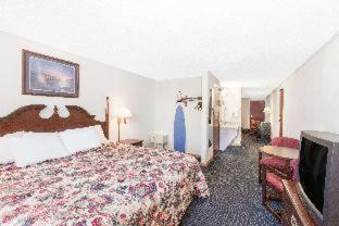 Days Inn by Wyndham Effingham - 7
