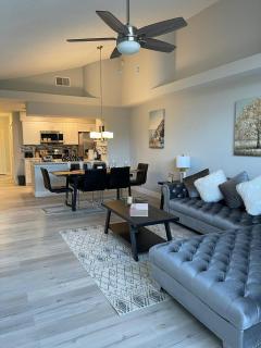 Grand Executive 3BR Condo Apartment near Disney Parks - Kissimmee - 1