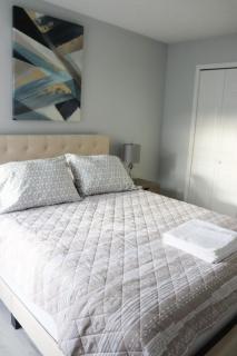 Grand Executive 3BR Condo Apartment near Disney Parks - Kissimmee - 3