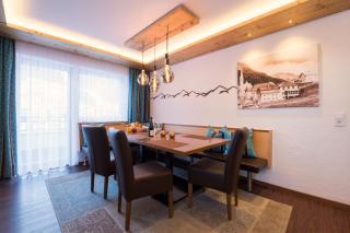 Hotel Garni Mirabell - Ischgl - 4