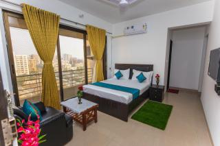 Aristo Serviced Apartment near Kokilaben Dhirubai Ambani Hospital for Family Only - Mumbai - 3