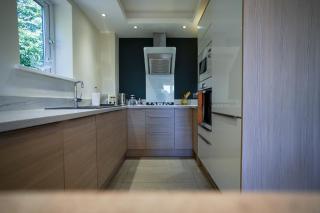 Royal Stuart Lane - Townhouse by the Bay with Parking - 8