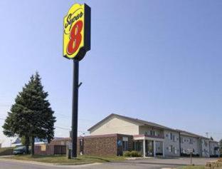 Super 8 by Wyndham Owatonna - Owatonna - 2