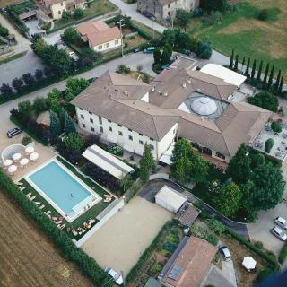 Hotel Ristorante La Lanterna - Castelnuovo di Garfagnana - 9