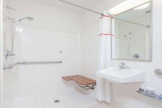Suburban Studios Charlotte - Executive Park - Charlotte - 7