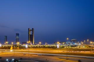 Crowne Plaza Bahrain by IHG - Manama - 9