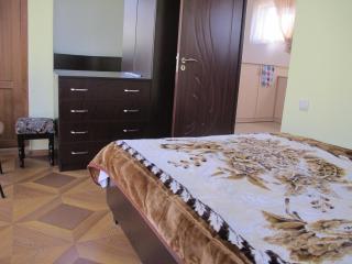 GreenWood Hotel - 1