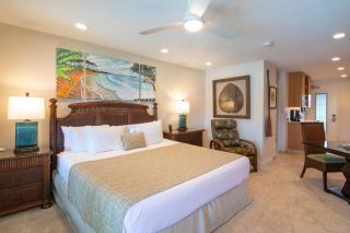 Nāpili Surf Beach Resort by Castle - Lahaina - 2