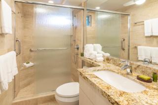 Nāpili Surf Beach Resort by Castle - Lahaina - 3