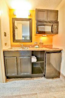 Baymont by Wyndham Murfreesboro - 2
