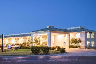 Days Inn by Wyndham Fort Stockton - 2