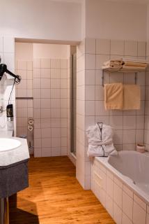 Hotel Blauer Engel - Aue - 5