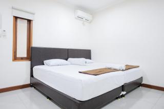 wisma delapan Mitra RedDoorz - Jakarta - 0